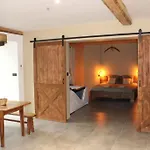 شقة Superbe Avec Jacuzzi Et Jardin Prive